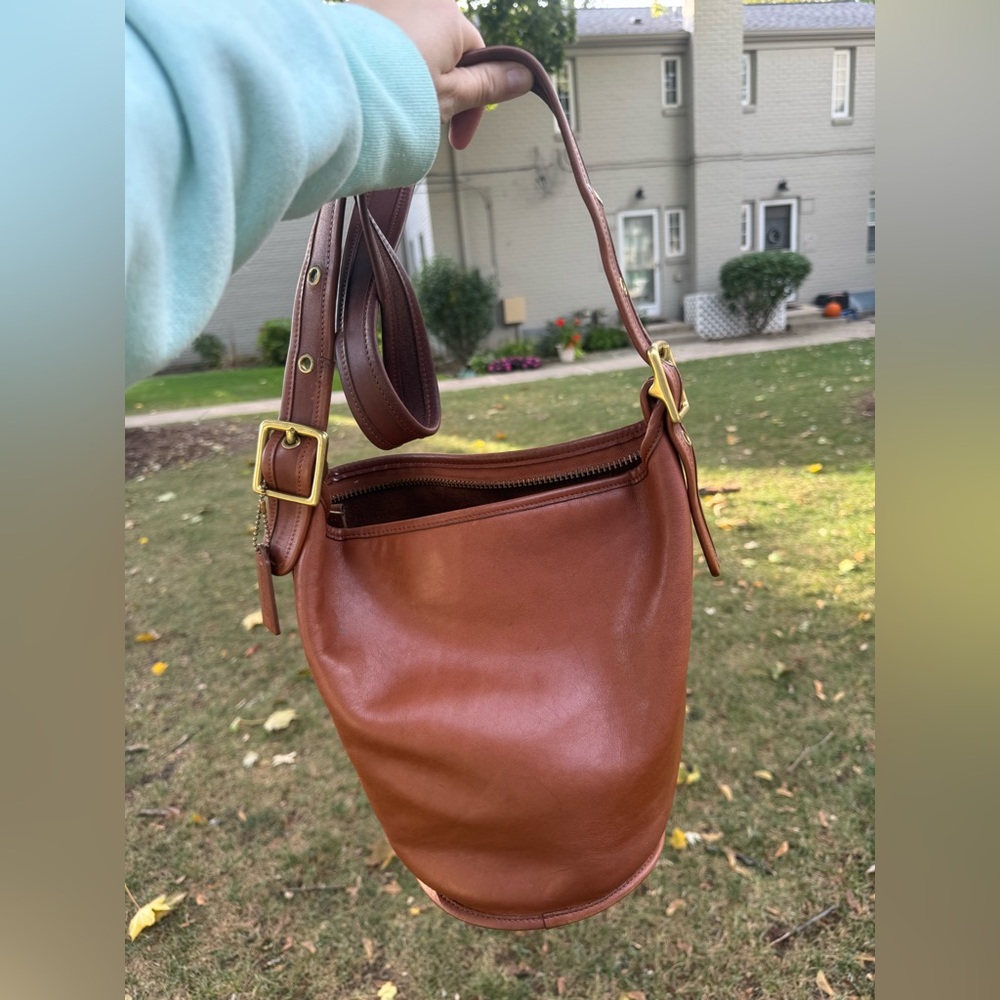 Vintage Coach Helen's Legacy Bag Style #9953 - British Tan